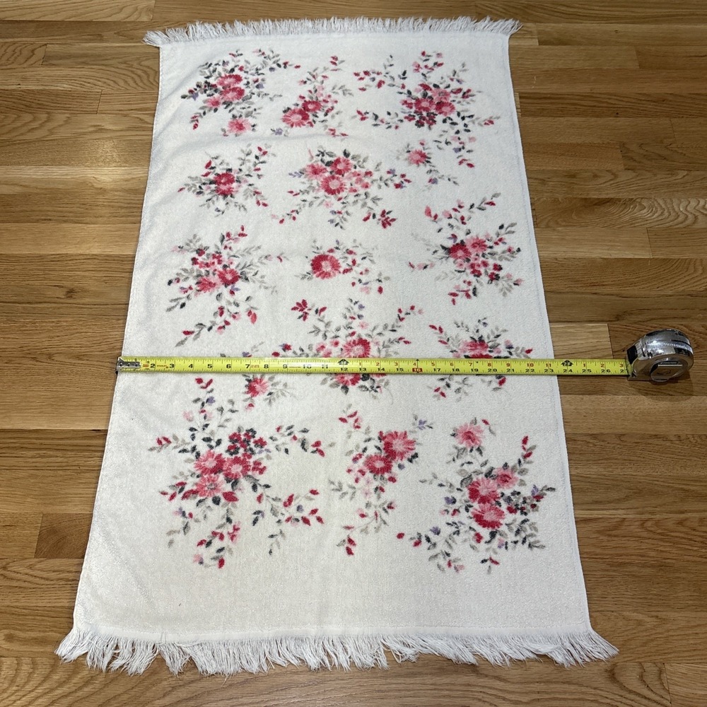 Vintage MCM Cannon Monticello Pink Florals Fringe BATH TOWEL Retro - Picture 8 of 8